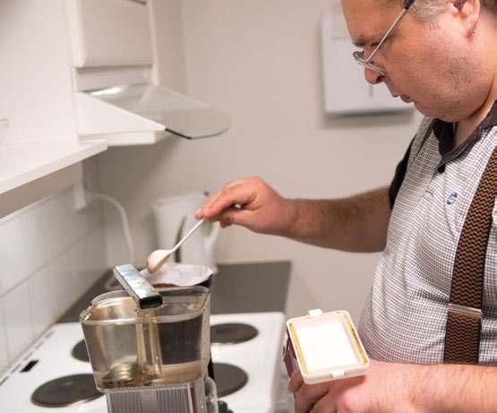 Yleisten juhlapäivien lisäksi muistamme asukkaidemme merkkipäiviä sekä teemme pidempiä retkiä. Lisäksi meillä on Green Care -toimintaa eli luontoon ja maaseutuympäristöön liittyviä aktiviteetteja.