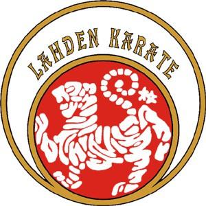 05/2017 - Jiyu = Puolivapaa yhden pisteen ottelu Mon 12 valkoinen + merkki 1. Zenkutsudachi(>/<) kamae Dachi 2. Kibadachi(>/<) kamae Liikkuminen 1. Gedanbarai(>/<) 2.