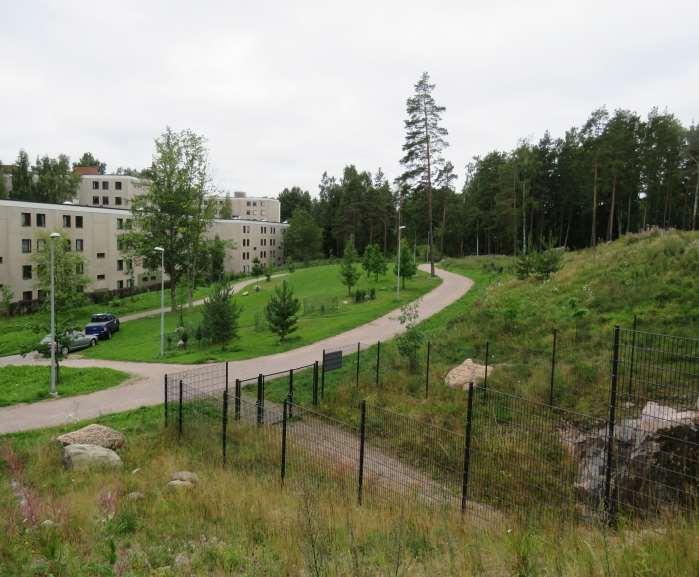 KIERRÄTYSMAIDEN KÄYTTÖ KASVUALUSTOISSA - HANKE osa Helsingin kaivumaiden kehittämisohjelmaa Hankkeessa syntynyt ohje perustuu toteutuneista kohteista saatuihin kokemuksiin - Kannustaa kierrätysmaiden