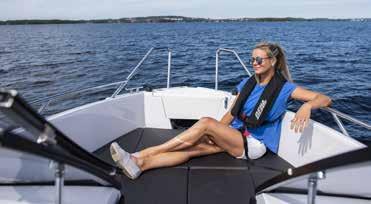 BELLA 600 BR / HINNAT VAKIOVENE ILMAN MOOTTORIA... 24 500 600 BR + MERCURY F100 XL CT... 35 300 600 BR + MERCURY F115 XL CT.