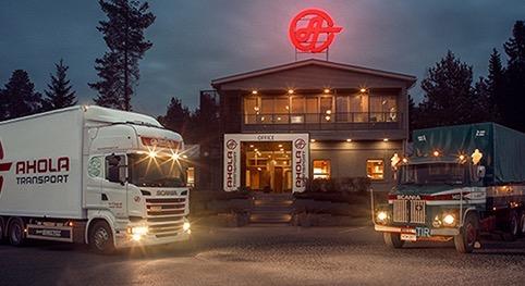1991 Ahola Transportin Ruotsin yritys perustetaan Uumajaan. 1973 Ensimmäinen ulkomaankuljetus viedään Ruotsiin.