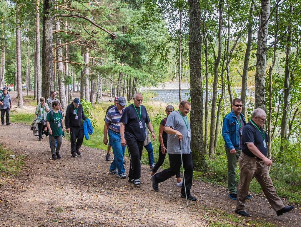 Mielenterveyden keskusliiton luontoliikuntatoimintaa Mielenterveyden keskusliitolla on jäsenyhdistyksiä 161 ja niissä henkilöjäseniä noin 17 000.