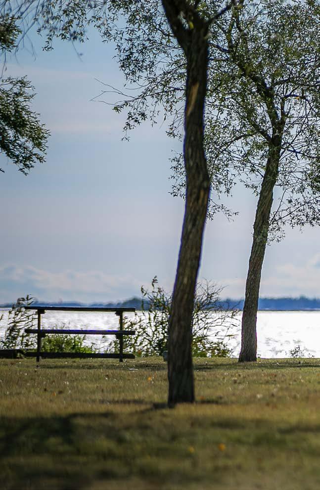 Ranta on arvaamaton, se pauhaa mutta myös palkitsee. e on maisemataulu, joka maalaa itse itsensä ja toivottu vieras, joka kylään tultuaan saa jäädä. ue lisää: yit.