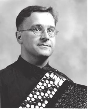 Viisi kansansävelmää harmonikalle a ousiorkesterille valmistui kesällä 017 Harmonikansoiton lehtori Seo Valkeaoen aloitteesta syntynyt sara soveltuu erityisesti nuorten soittaien esitettäväksi Sara