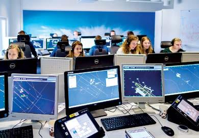 Avia College on ANS Finlandin omistama ammatillinen erikoisoppilaitos, jonka tehtävänä on tuottaa ja tarjota kansainväliset standardit ja suositukset täyttäviä lennonvarmistusalan koulutuspalveluita.